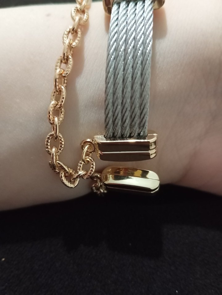 Zincir Detaylı Parlak Altın Kadın Kol Saati - Görsel 3