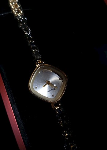 Klasik Gold Kadın Kol Saati - Görsel 2