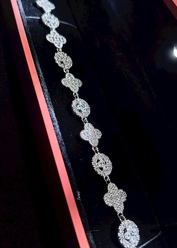 Beyaz Parlak Zincir Detaylı Kadın Bileklik - Görsel 3