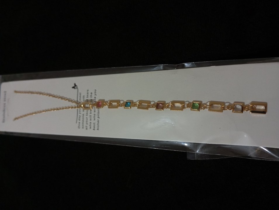 Altın Renkli Uzun Zincir Detaylı Kadın Kolye - Görsel 4