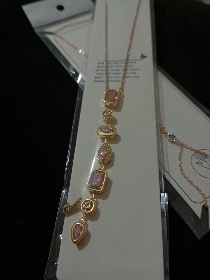 Zincir Detaylı Uzun Y Kolye - Görsel 4