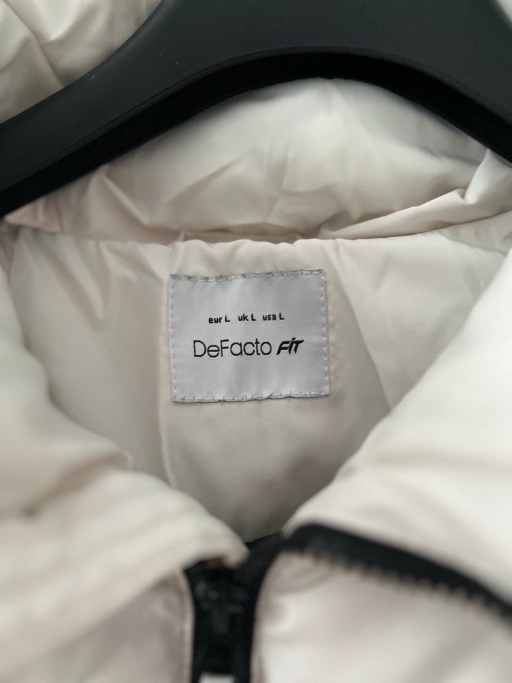 Beyaz Fermuarlı Kadın Kışlık Mont - Görsel 3