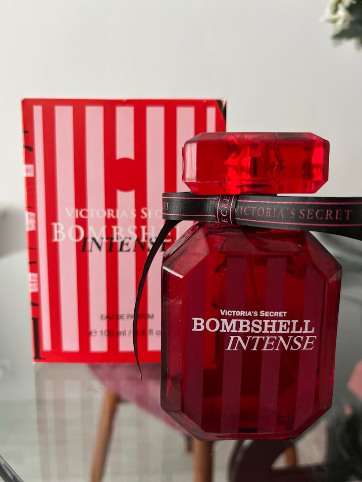 Victoria's Secret Bombshell Intense Kadın Parfümü 100 ml - Görsel 2