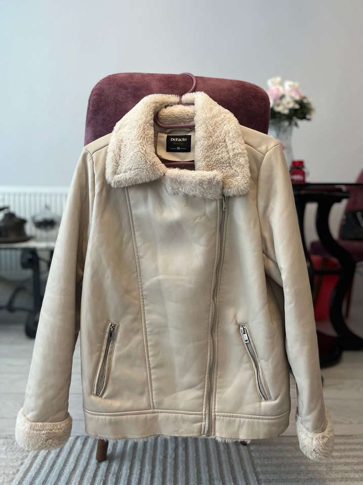 Kürk Detaylı Beyaz Deri Kadın Ceket - Görsel 2