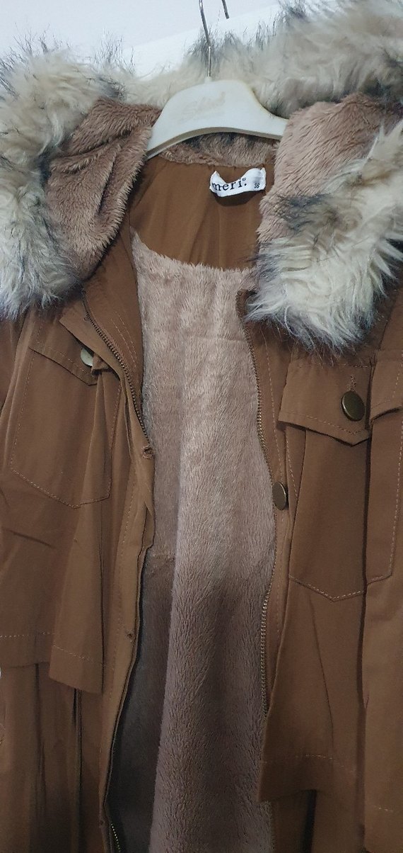 Kürk Detaylı Kadın Uzun Camel Parka - Görsel 2