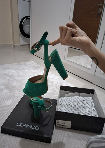 DERIMOD 37 Numara Yeşil Süet Platform Topuklu Kadın Ayakkabı - Görsel 6