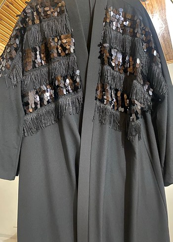 Püsküllü ve İşlemeli Siyah Uzun Kadın Kimono