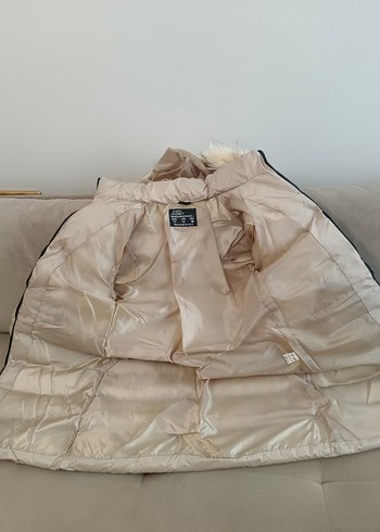 Kürk Detaylı Bej Kadın Kışlık mont - Görsel 2