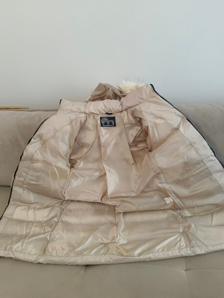 Kürk Detaylı Bej Kadın Kışlık mont - Görsel 2