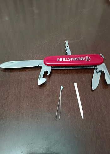 Kırmızı Çok Fonksiyonlu Orijinal Victorinox çakı - Görsel 2