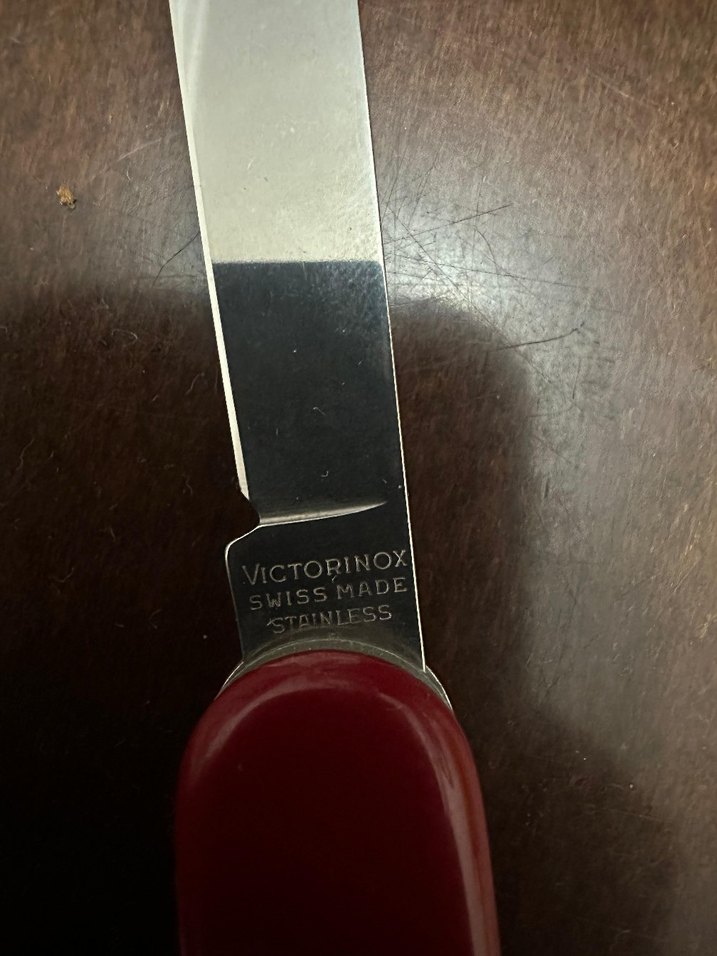 Kırmızı Çok Fonksiyonlu Orijinal Victorinox çakı - Görsel 3