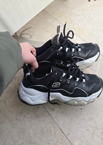 Skechers 37