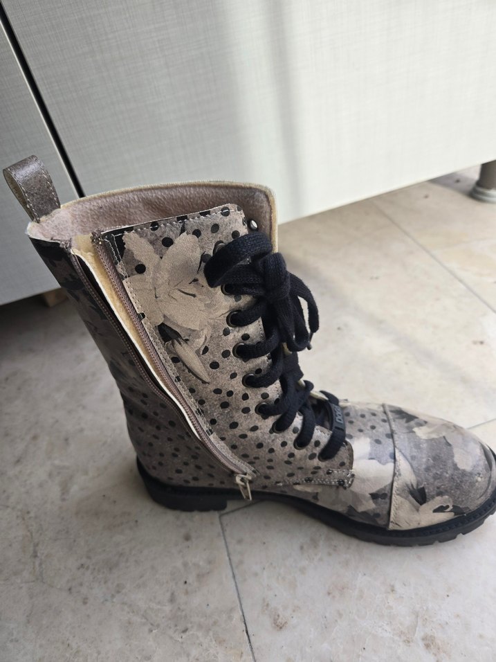 Dogo Gri Kamuflaj Desenli Kadın Deri Bot 37 - Görsel 5
