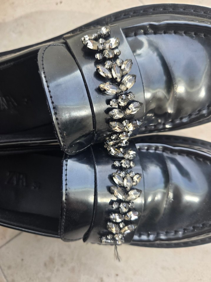 Zara Koz Çocuk Siyah Parlak Yılan Desenli Platform Loafer 34 - Görsel 2