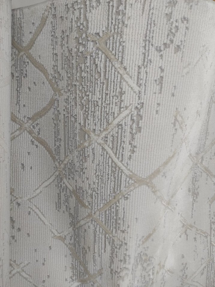 Gri İşlemeli Modern Klasik Halı 4mt2 - Görsel 3