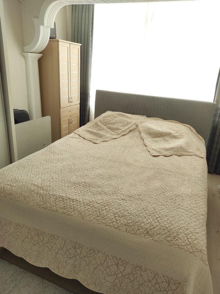 Bej Geometrik Desenli Yatak Örtüsü - Görsel 2