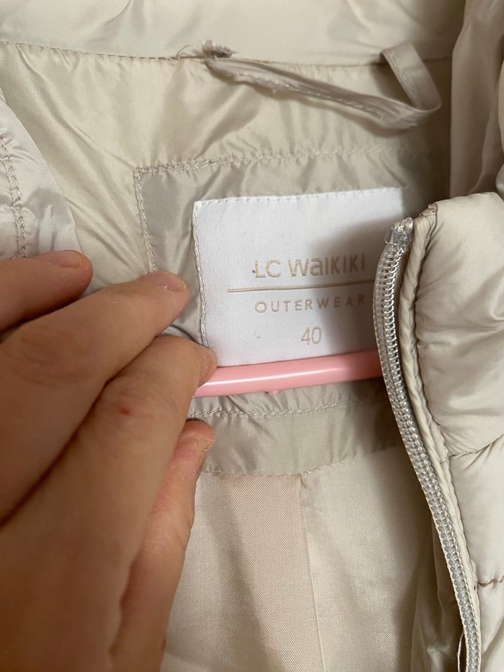 Bej Kadın şişme mont 40 beden fakat 42 bedene uygundur - Görsel 3