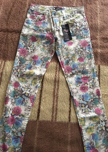 Çiçek Desenli Renkli Kadın Pantolon - Görsel 2