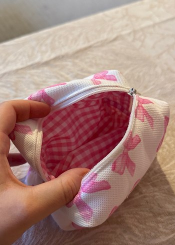 Pembe Fiyonk Desenli Kadın Makyaj Çantası - Görsel 2