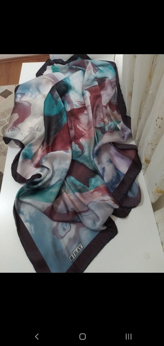 Kadın Çok Renkli İpek Görünümlü Şal - Görsel 2