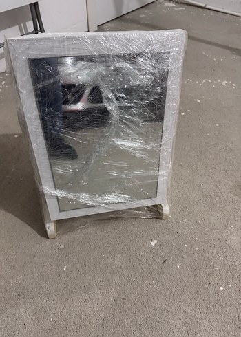 Beyaz Takı Dolabı Masa Aynası