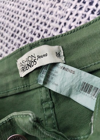 Kadın Yeşil Pamuk Bermuda Şort - Görsel 3