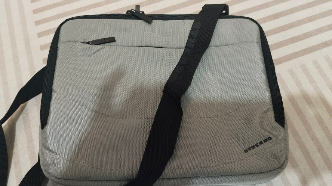 Tucano markaŞık ve Pratik Gri Laptop Çantası — görsel 2/5