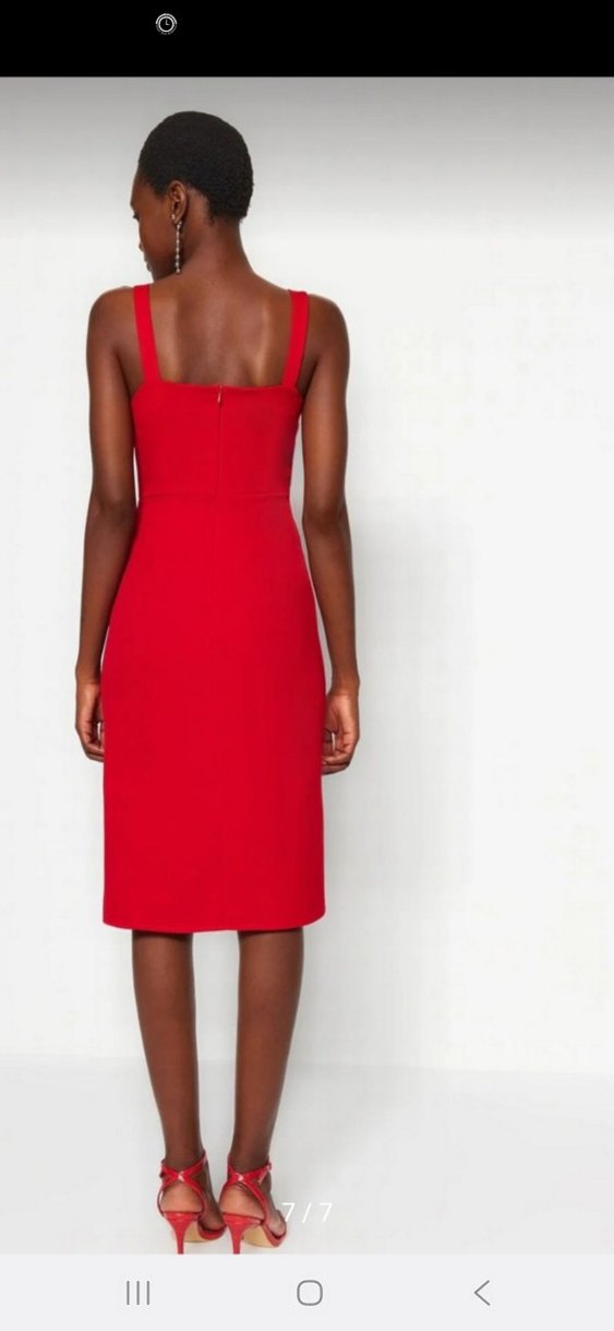 Kırmızı İnce Askılı Şık Abiye Elbise - Görsel 3