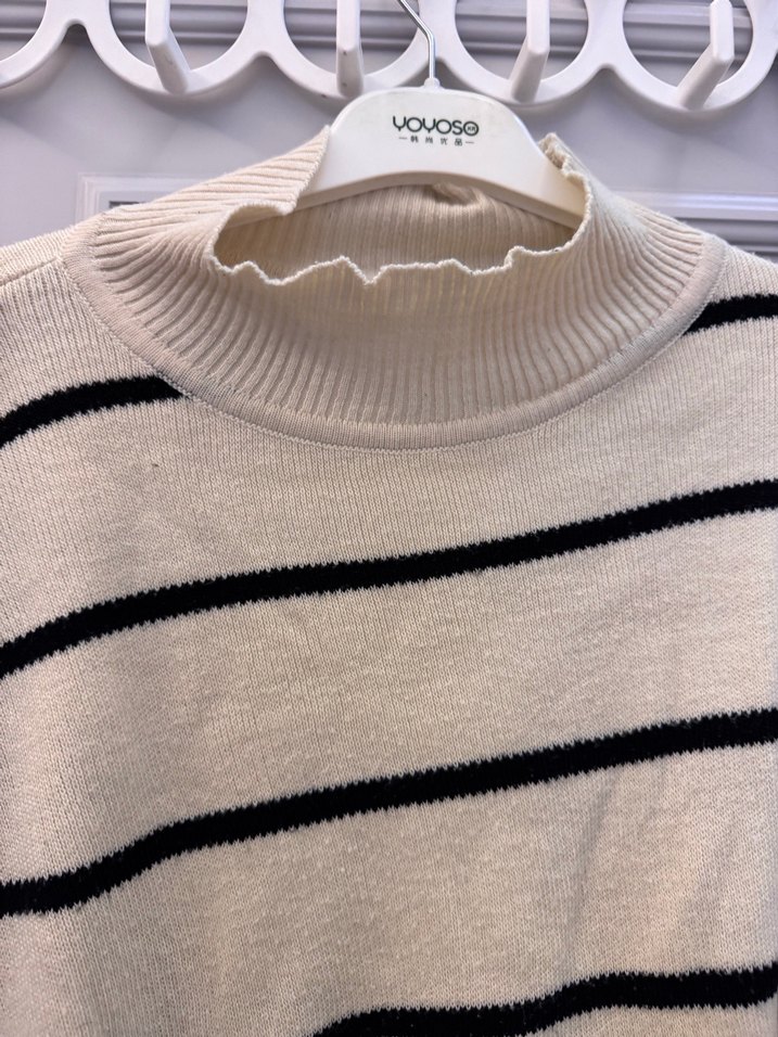 Çok az kullanılmış Çizgili Salaş Triko Kadın Kazak - Görsel 3