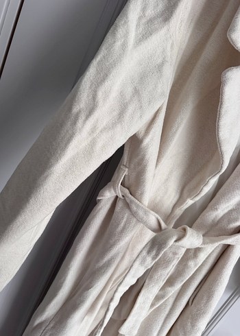 Çok az kullanılmış Bej Kemerli Uzun Keten Kadın Kaban - Görsel 2