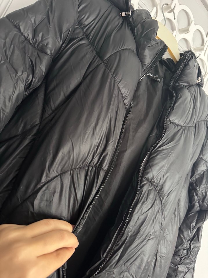 Çok az kullanılmış Kürklü Siyah Uzun Kadın Kışlık Mont - Görsel 2