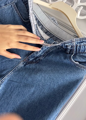 Çok az kullanılmış Kadın Mavi Denim Midi Boy Bol Kesim Pantolon - Görsel 2