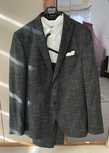 Gri Modern Klasik Erkek Takım Elbise