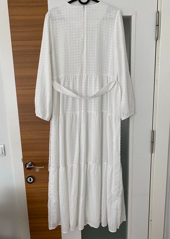 Beyaz Kemerli Uzun Elbise - Görsel 2