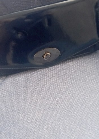 Mavi Parlak Deri Kadın Portföy Çanta - Görsel 2