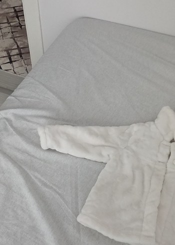 Kız Çocuk Beyaz Peluş Suni Kürk Ceket - Görsel 3