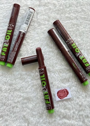 NYX Pastel Bej Dudak Parlatıcısı - Görsel 2