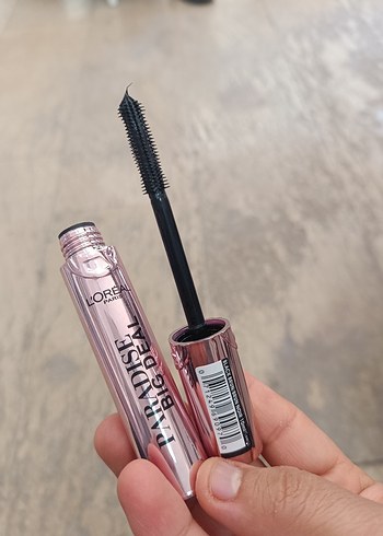 Parlak Pembe L'Oréal Paradise Big Ideal Maskara - Görsel 2