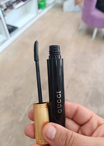 Gucci Maskara - Koyu Renk - Görsel 2