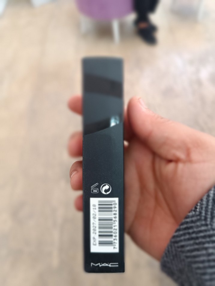 MAC Siyah Zoom Maskara - Görsel 3