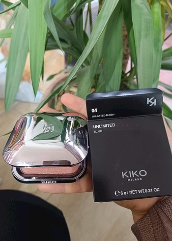 KIKO Milano Unlimited Allık 6g - 04 Koyu Bej - Görsel 2