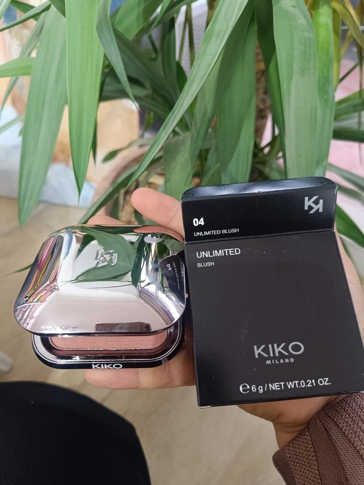 KIKO Milano Unlimited Allık 6g - 04 Koyu Bej - Görsel 2