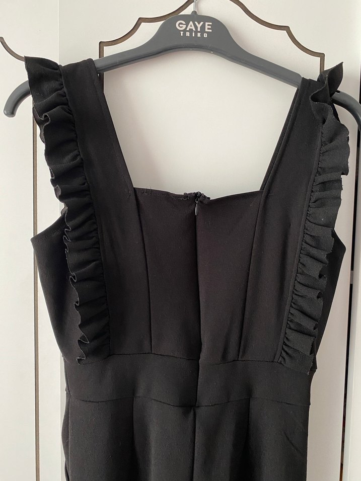 Siyah Volanlı Kadın Tulum - Görsel 5