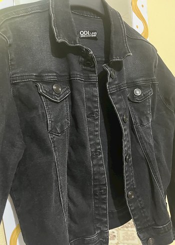 Siyah Düğmeli Kadın Denim Ceket
