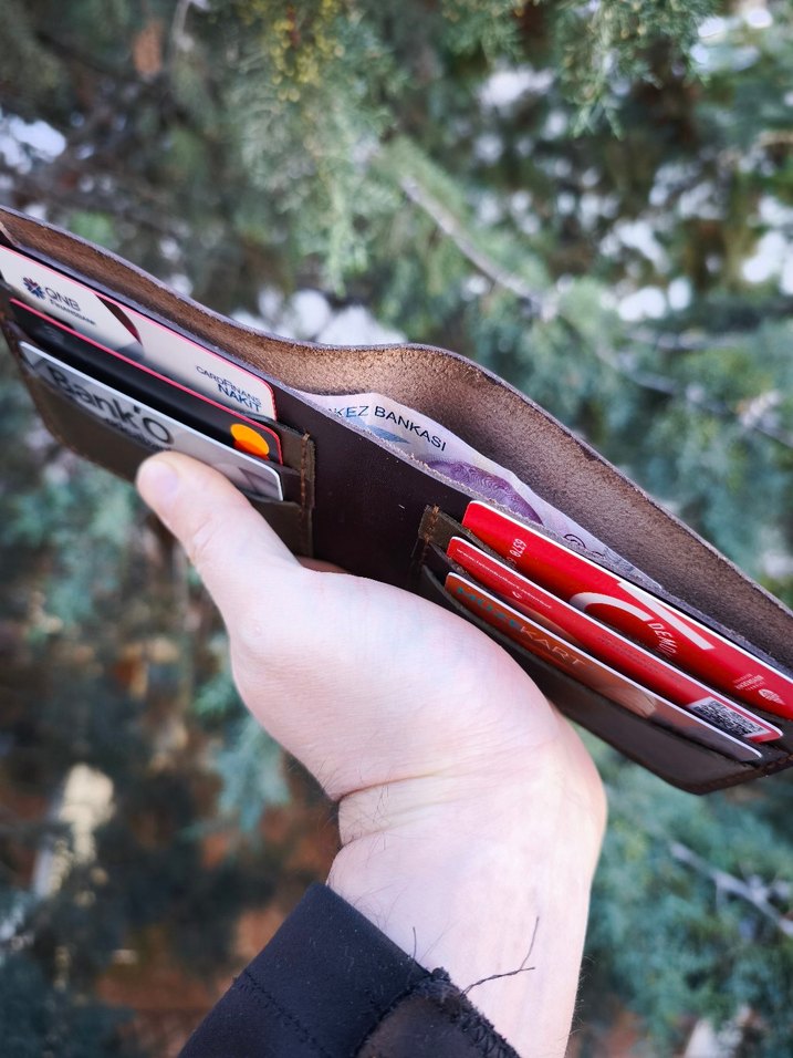 Koyu Kahverengi Minimalist Hakiki Deri El Yapımı Erkek Cüzdan - Görsel 4