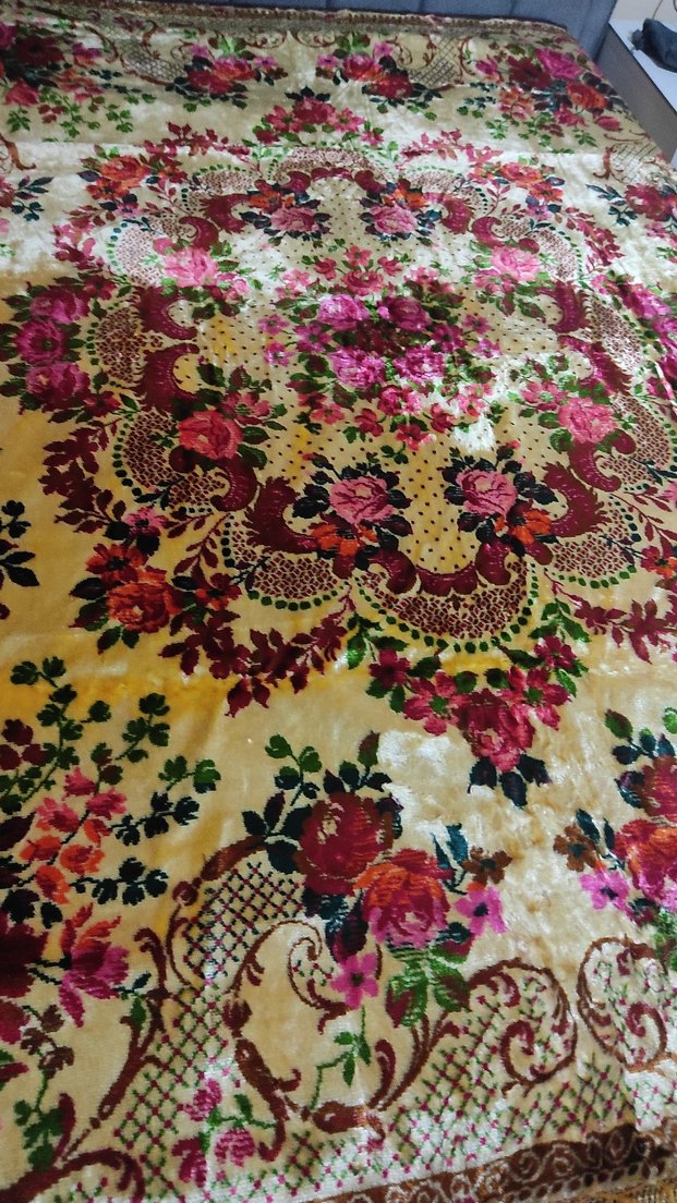 kadife  karyola örtüsü - Görsel 3