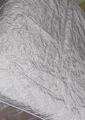Nakışlı lilai Yatak Örtüsü - Görsel 3