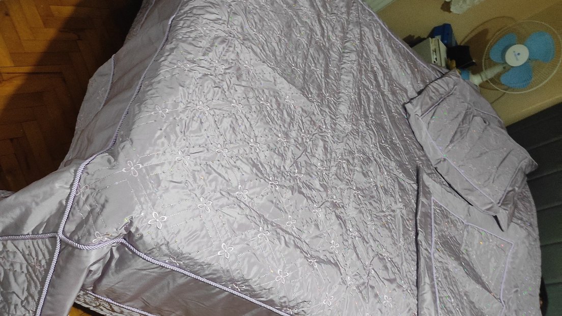 Nakışlı lilai Yatak Örtüsü - Görsel 3