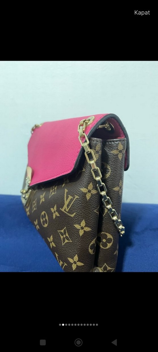 Zincir Detaylı Pembe Deri Kadın Çapraz Çanta - Görsel 2