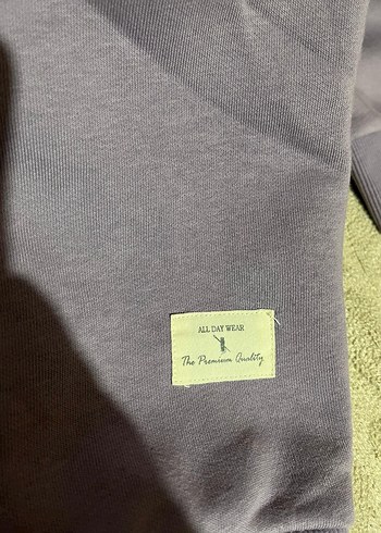 Gri Kadın Sweatshirt, Yuvarlak Yaka, Rahat Kesim - Görsel 3